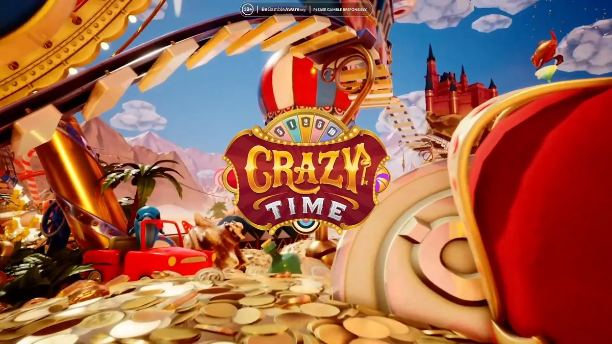 Il logo di Crazy Time tra monete d’oro e una corona nel mondo animato del gioco